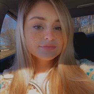 Meet your Posher, Megan